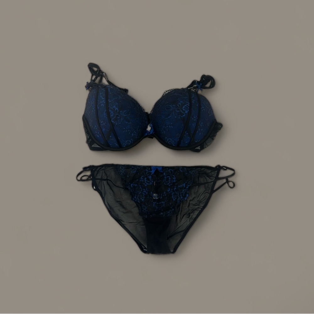 Adore Me dark blue push up set